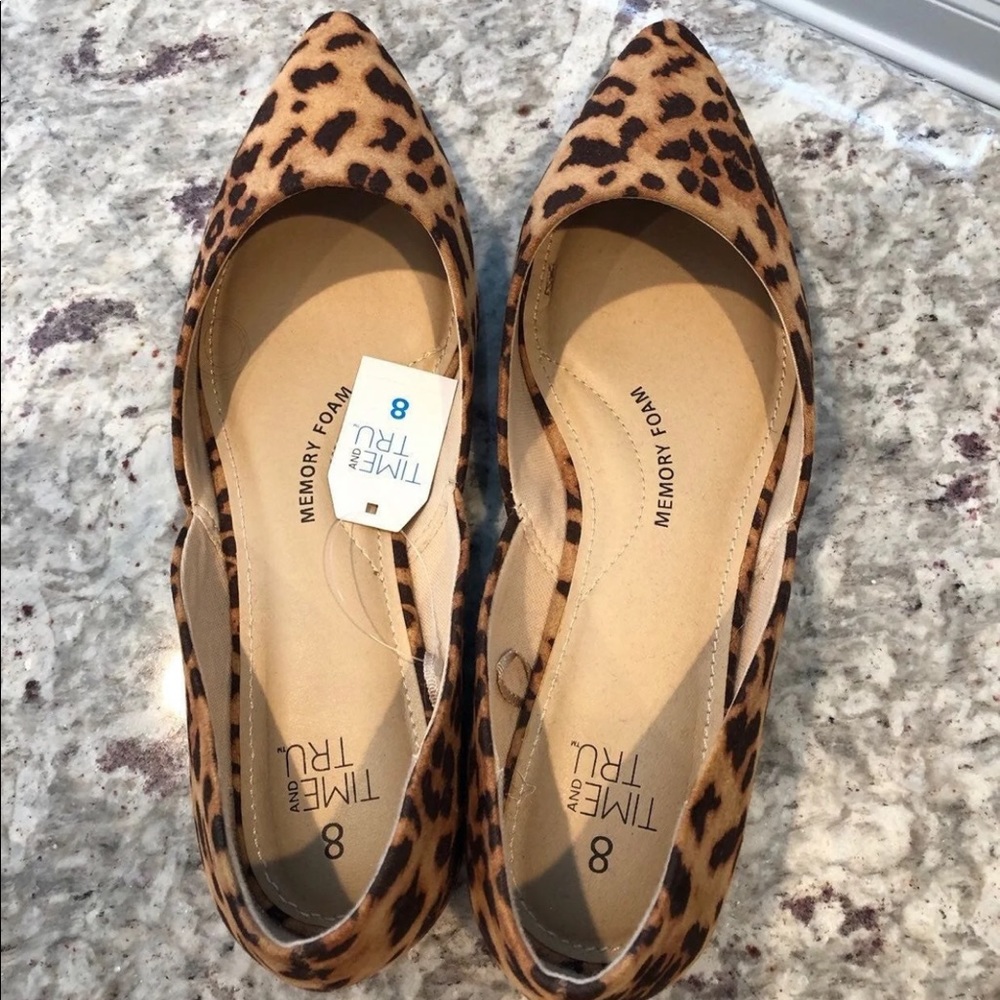Leopard print flats